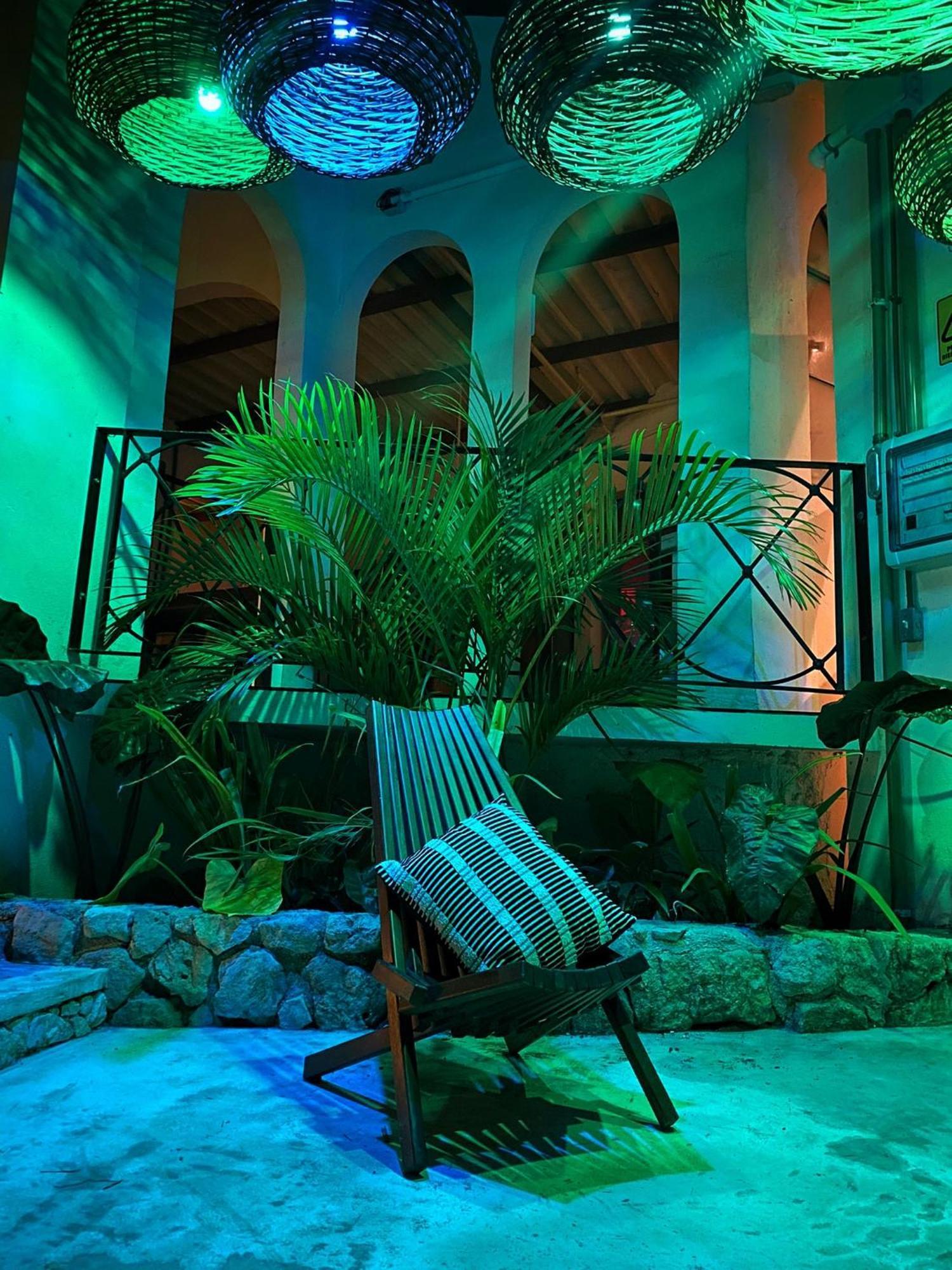 Elmar Hostel Bacalar Exteriör bild